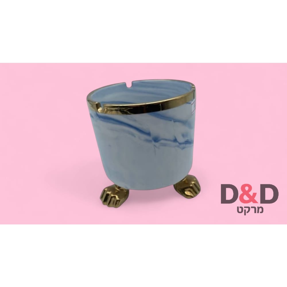 מאפרת = קרמית גדולה ועמוקה